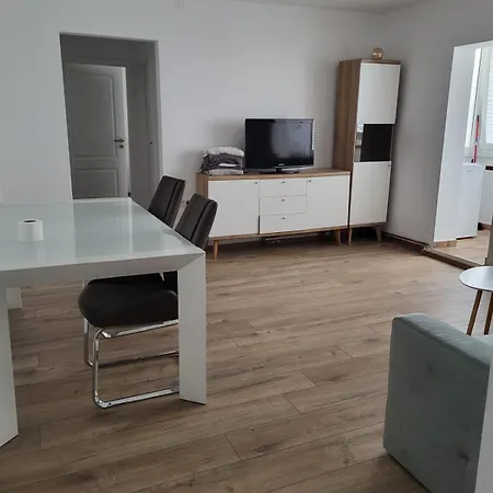 Apartament 2 Dormitoare Apartment